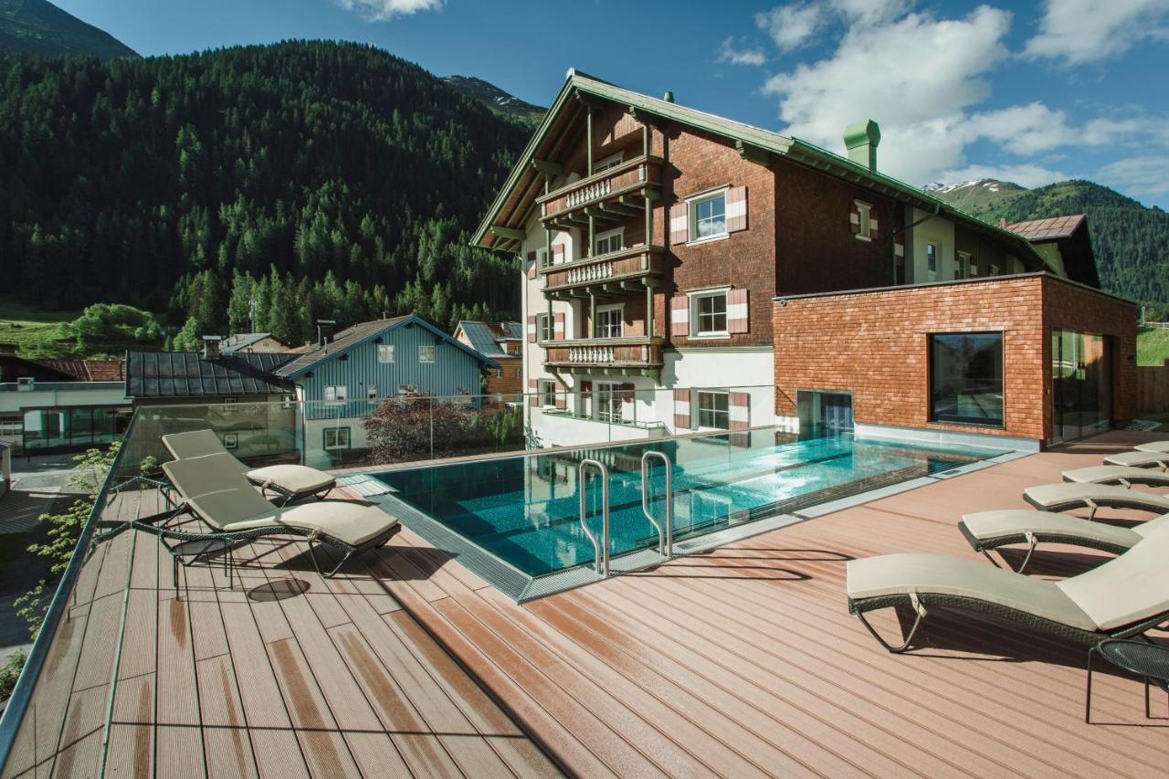 Hotel Schwarzer Adler - Sport&Spa St. Anton am Arlberg Exterior foto